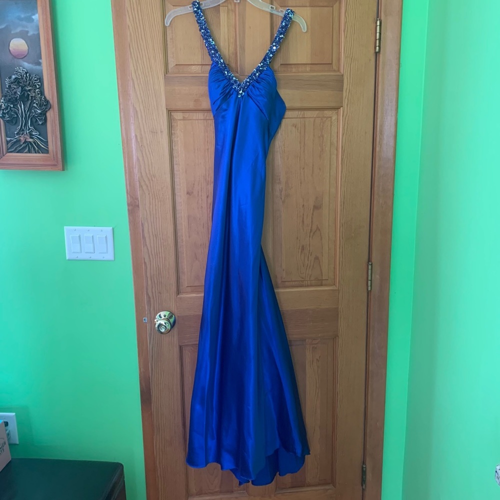 Blue polyester sequined prom dress